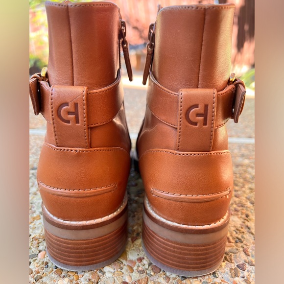 Cole Haan Chelsea Boot, 9.5B - Picture 3 of 6